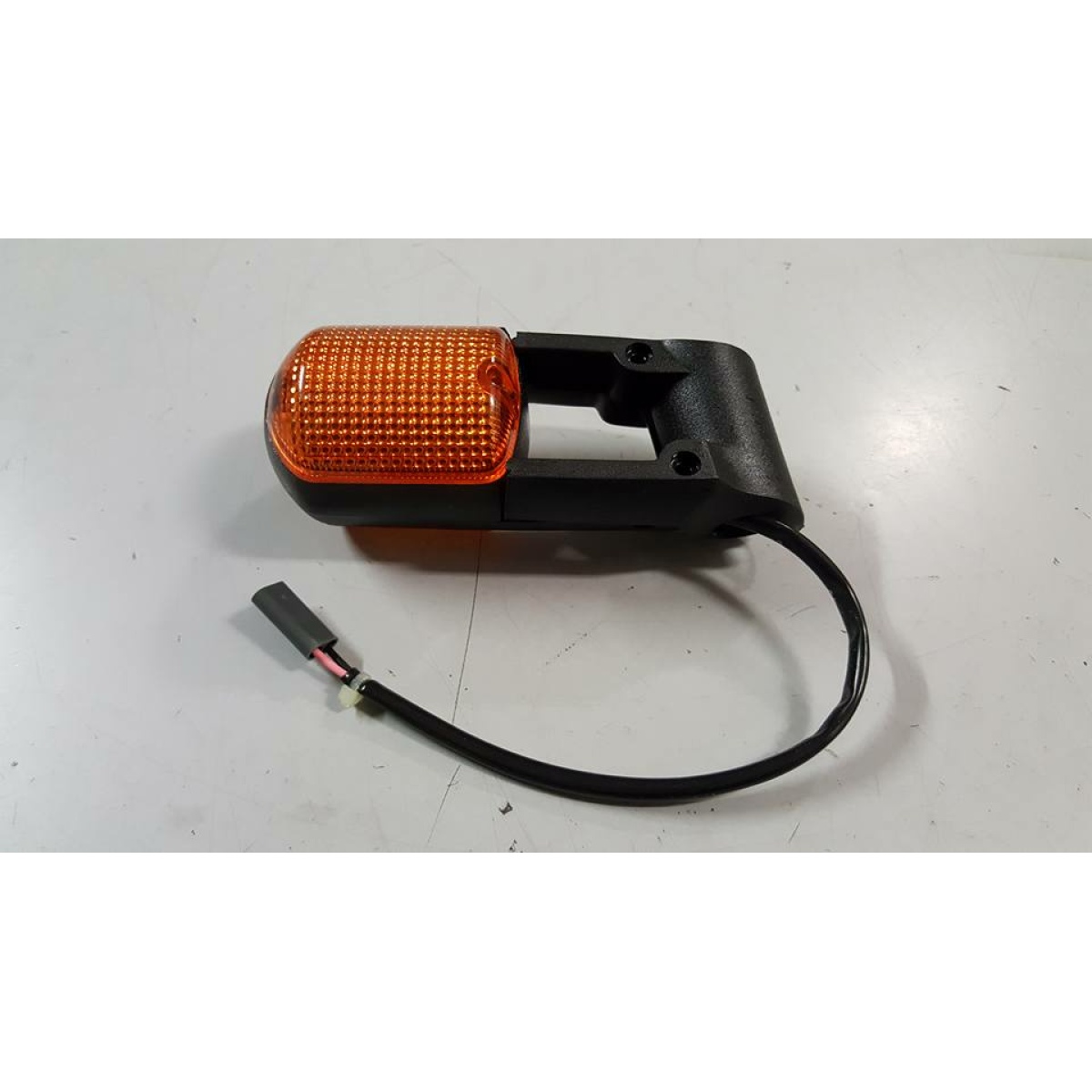 255220 FRECCIA ANT. SX (GRILLO) - immagine 1