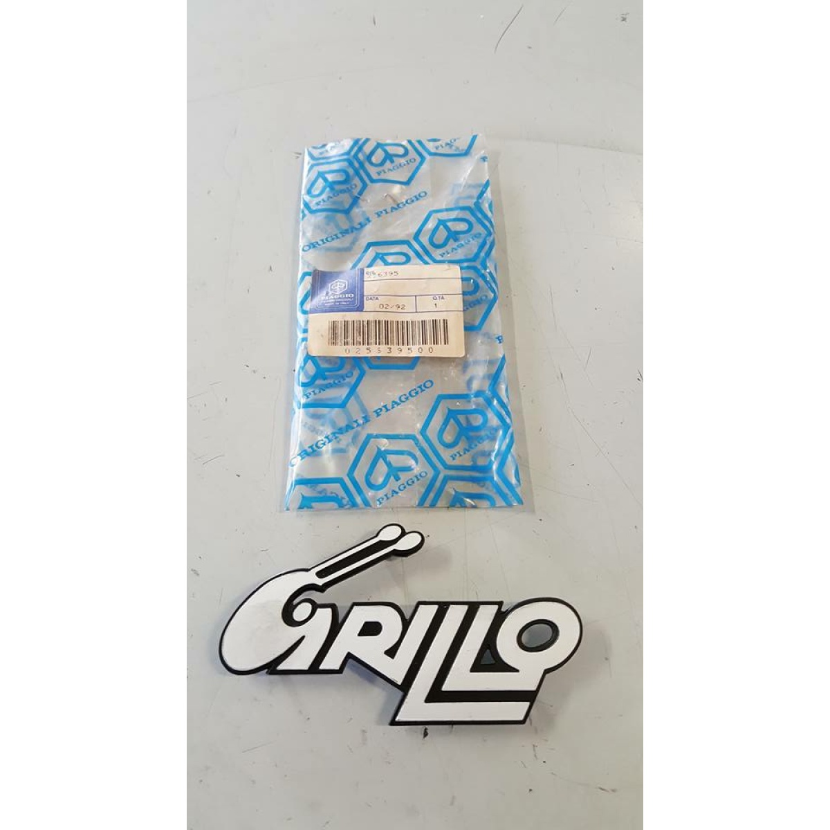 256395 SCRITTA "GRILLO" - immagine 1