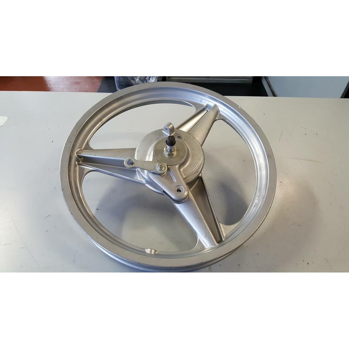 414586 RUOTA ANT.COMPLETA (GRILLO) - immagine 1