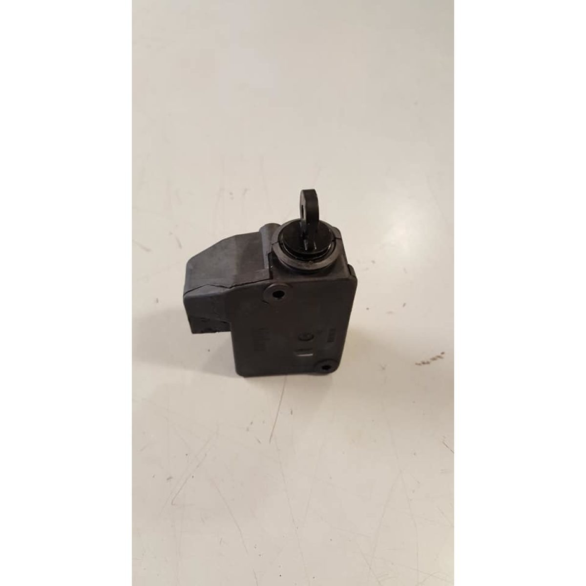 063210 MOTORINO APERTURA PORTELLONE (LIGIER NOVA) - immagine 1