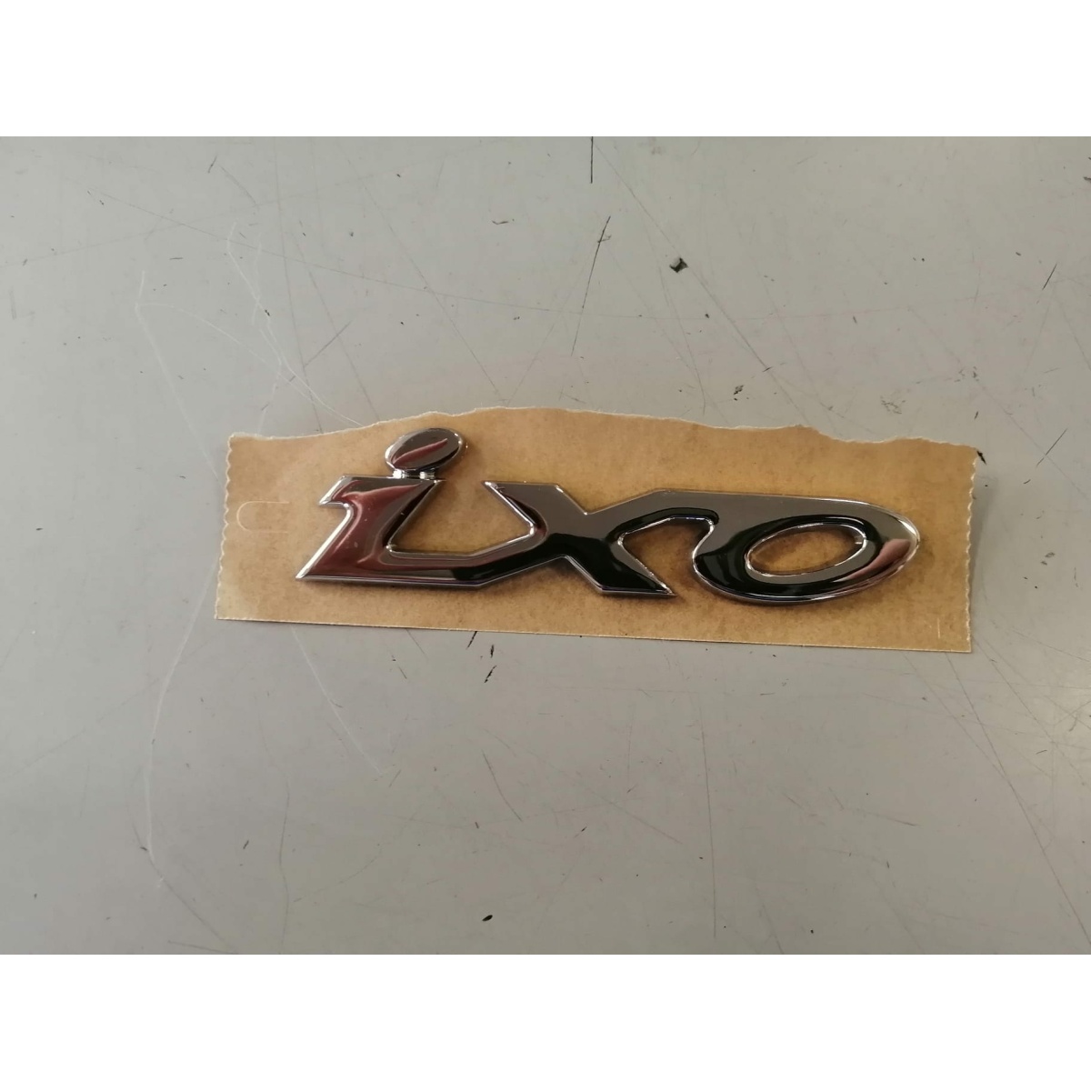 083929 TARGHETTA "IXO" (LIGIER IXO) - immagine 1