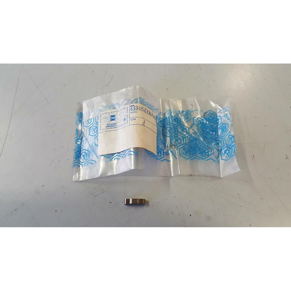 3336587701000 CHIAVETTA CAMBIO (PORTER 1000cc) - immagine 1