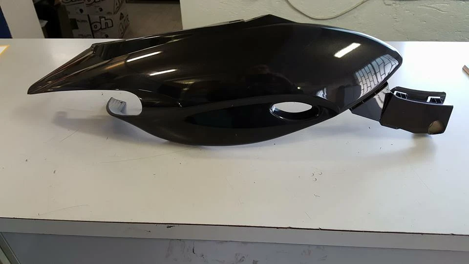 4923000042 4923000042 FIANCATA DX NERA 197 (STALKER) - immagine 1