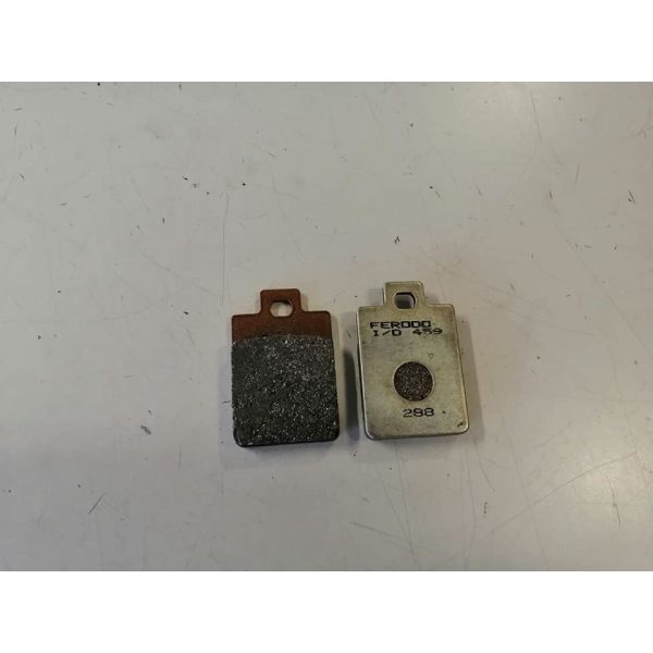 498846 PASTIGLIE FRENO (SFERA RST)