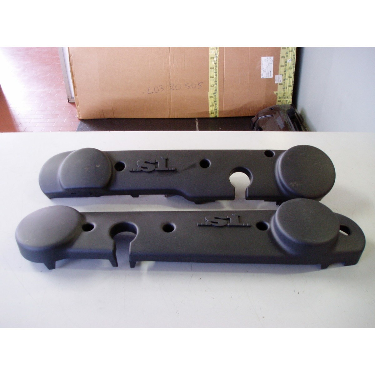 813379-813380 COPPIA FIANCATE NERE (SI FL3) - immagine 1