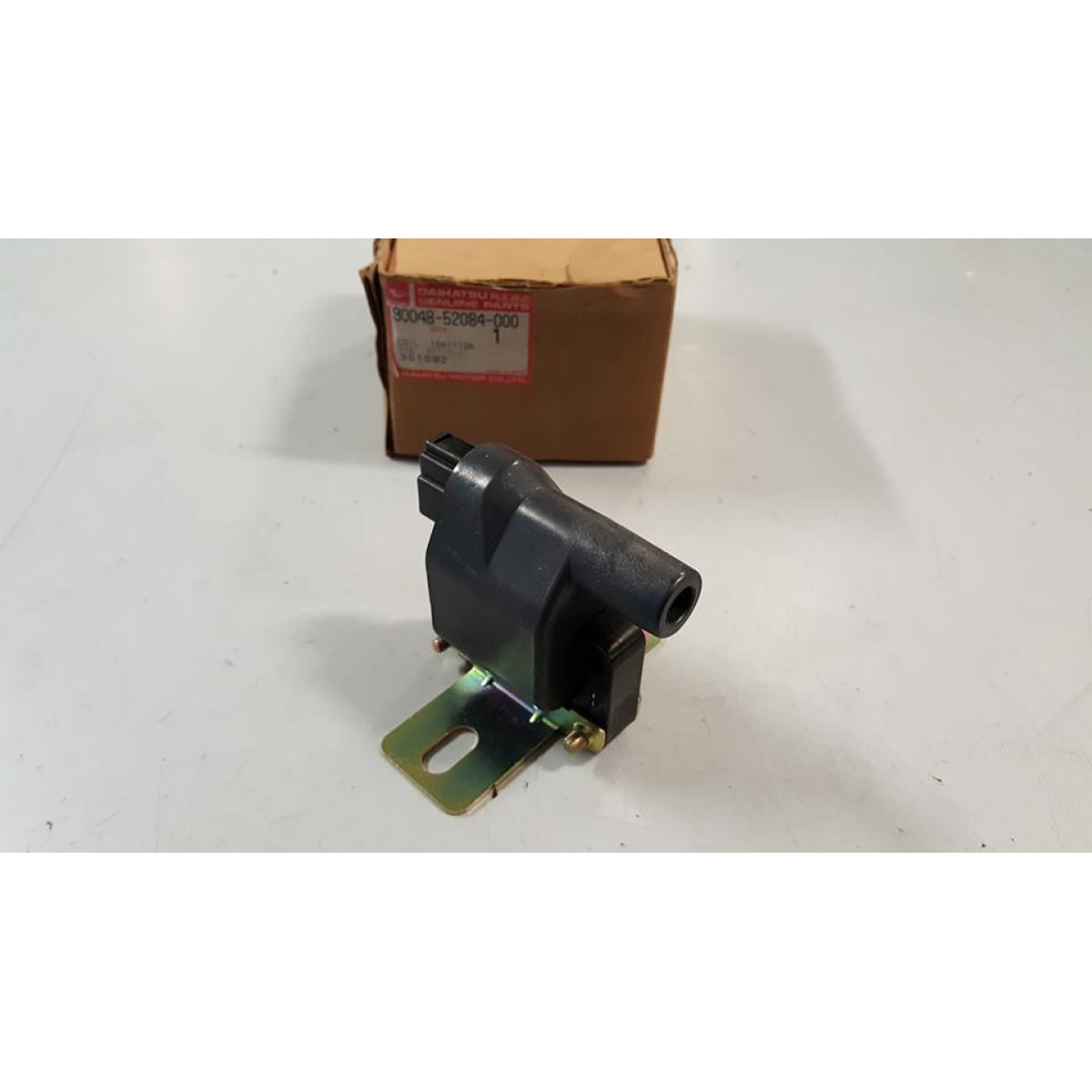 9004852084000 BOBINA ACCENSIONE (PORTER CARBURATORE) - immagine 1