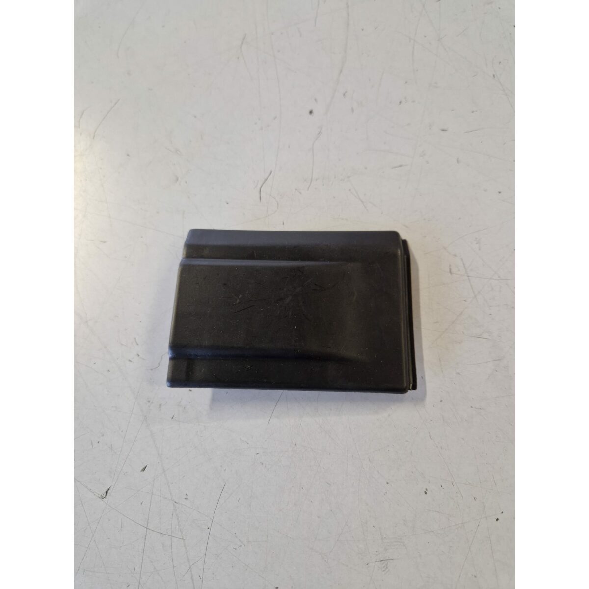 7565187Z01000 COPERCHIO PORTA SCORREVOLE DX (PORTER VAN) - immagine 1