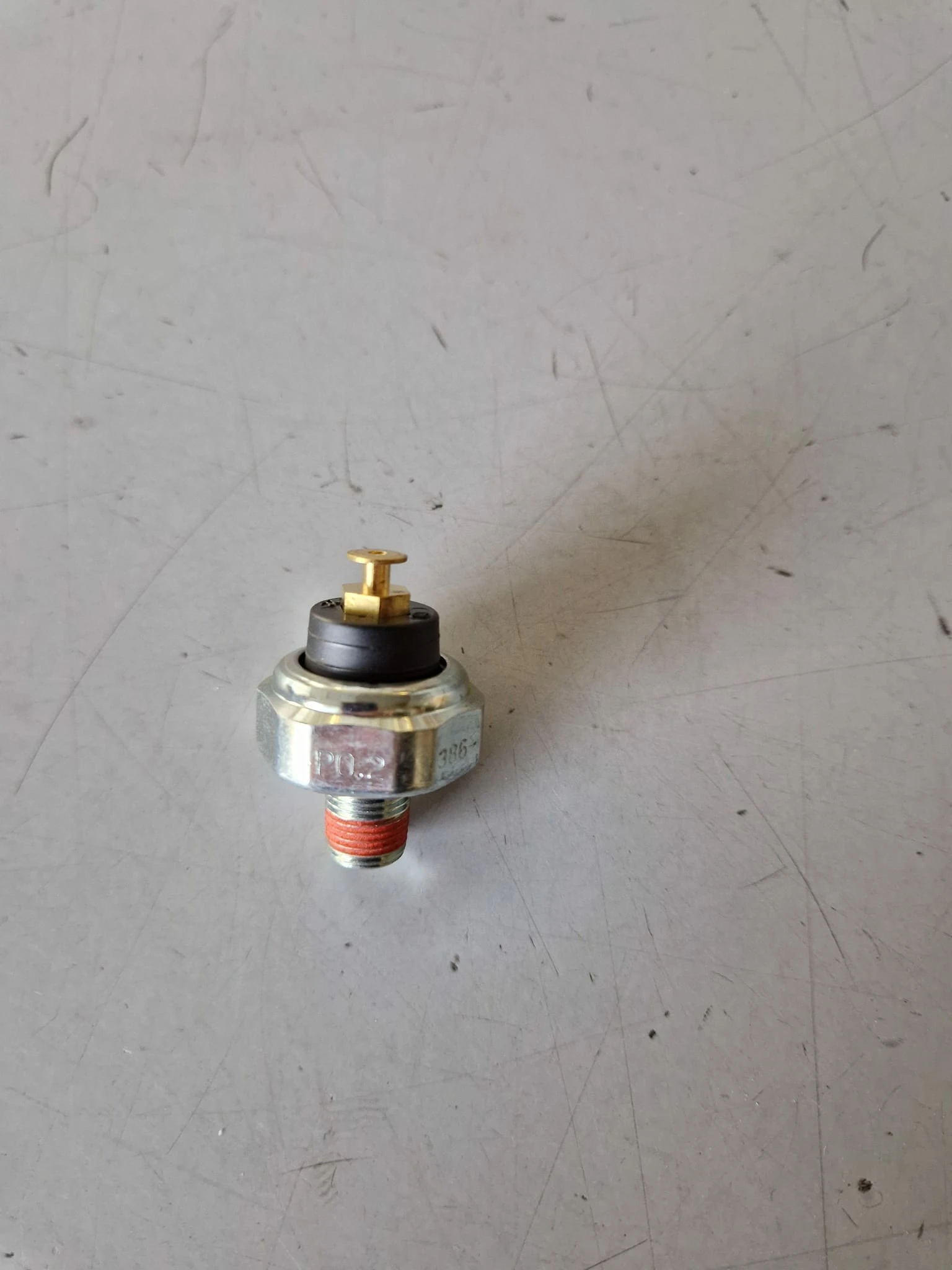8353087103000 8353087103000 SENSORE PRESSIONE OLIO (PORTER 1.3 16V) - immagine 1