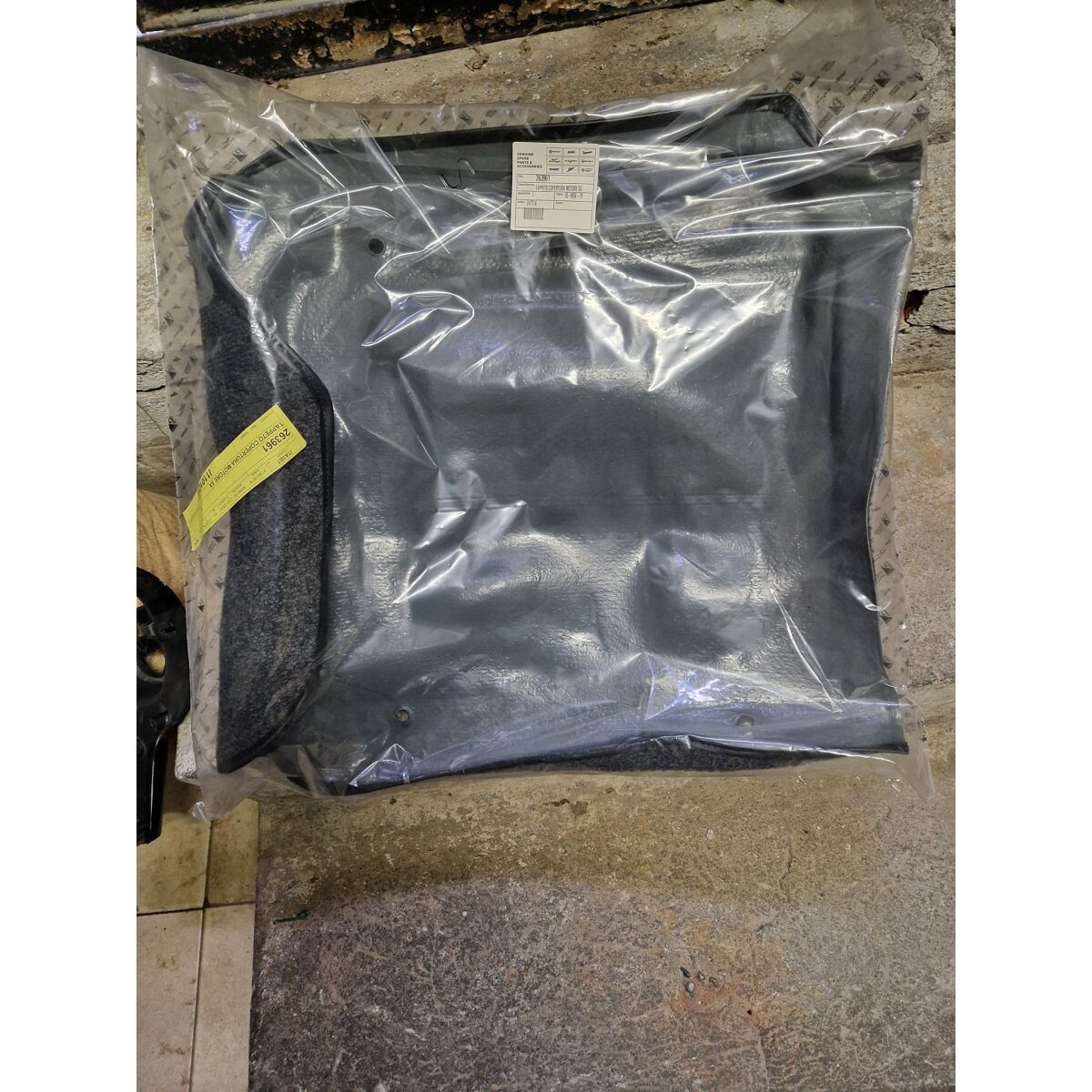 263961 TAPPETO SX (PORTER 2010-2020) - immagine 1