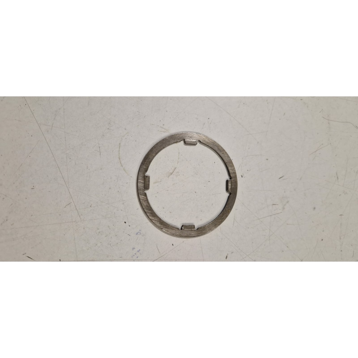 138393 ANELLO DI SPALLAMENTO CAMBIO (VESPA 50-125 ET3) - immagine 1
