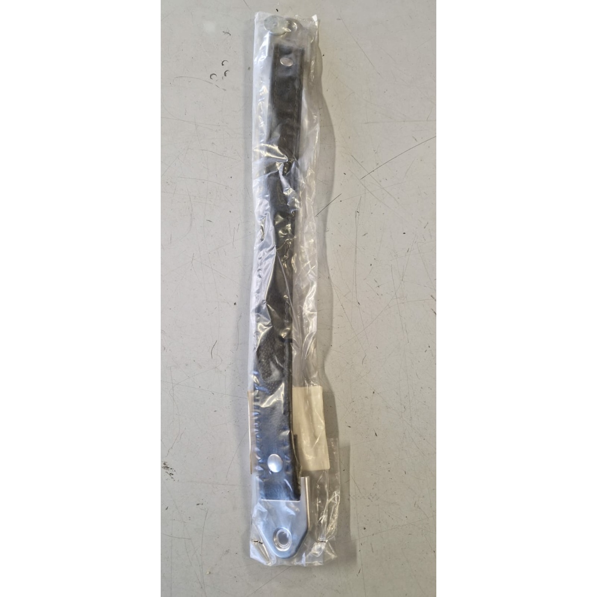 1R000146 CINGHIA SELLA (VESPA PX) - immagine 1