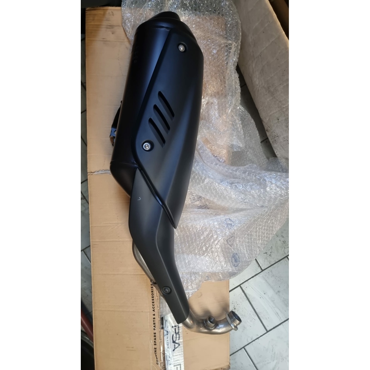 1A0067115 MARMITTA COMPLETA (BEVERLY 300 E4) - immagine 1