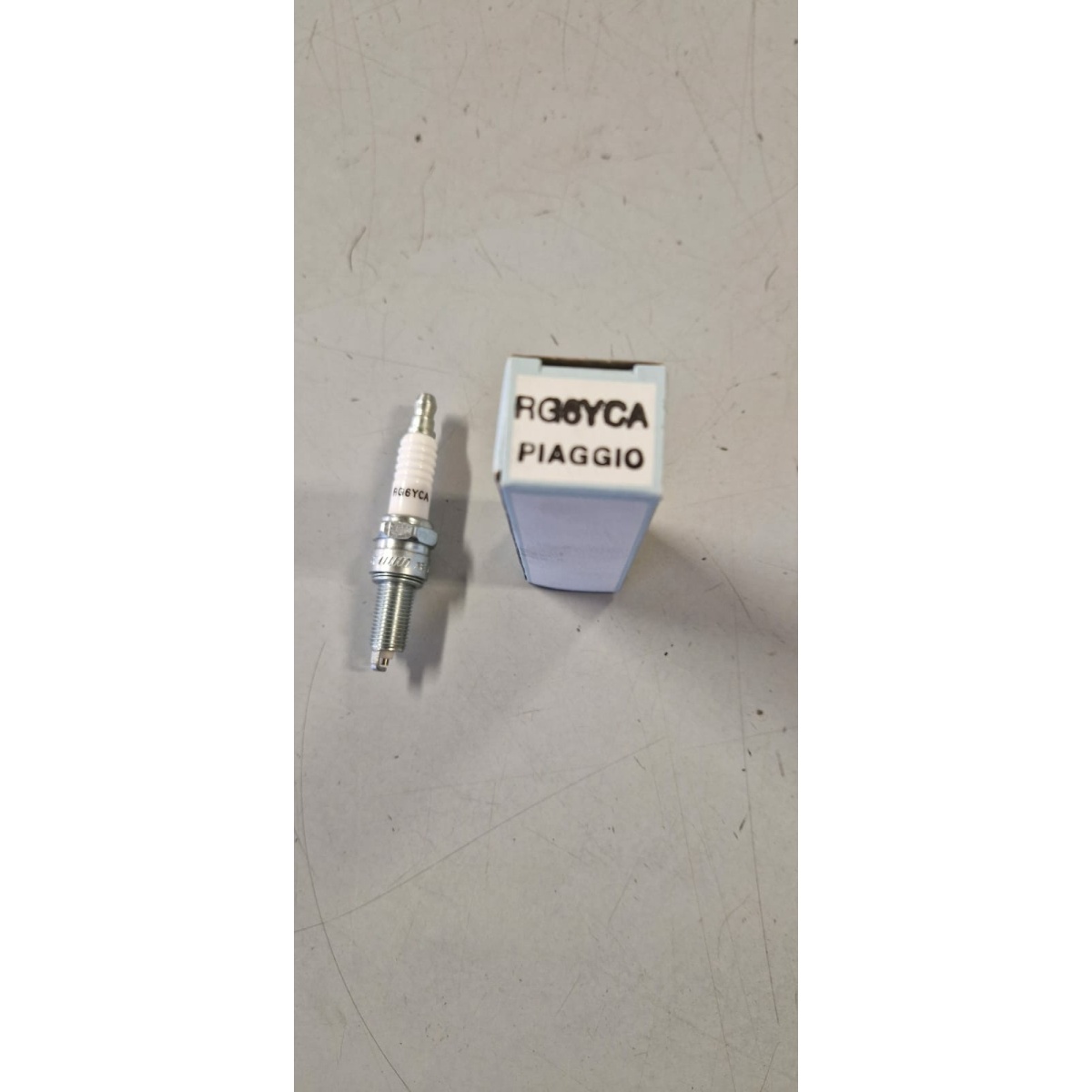 438074 CANDELA CHAMP RG6YCA (PURE JET) - immagine 1