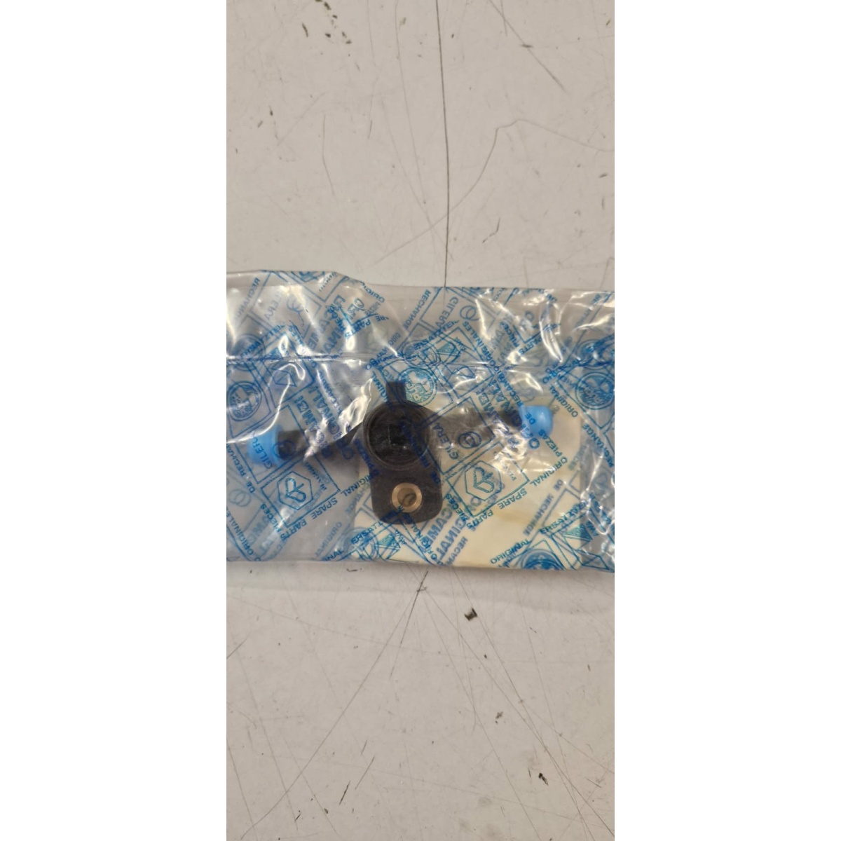 830069 SUPPORTO INIETTORE (X9 500 I° SERIE) - immagine 1